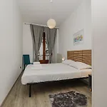 Апартаменты Bnbest Walk In Duomo 4-6 Pax Милан