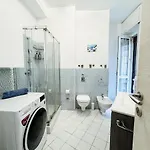 Salgari - Vicino Metro E Tram - Apartamento *