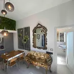 - Stylish, Historic, Luxury Apartment Milan