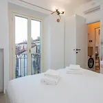 Bright Top-floor With Private Terrace شقة ميلان