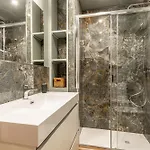 Casa Delle Grazie - Caradosso 15 * Milão
