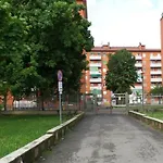 Grazioso Zona Mecenate - S.giulia Apartment