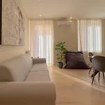 Urban By Host Hero *