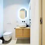Design With Private Street Entrance 米兰