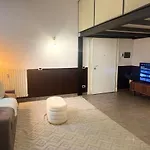 Acasadiimma Loft Elegante A 2 Min Da Metropolitana Porta Romana Con Wifi, Corte Interna Апартаменты