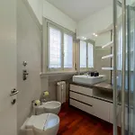 Apartment Porta Romana Living - Near Metro Station By Innstay