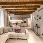Apartment Seety Porta Romana Statue *