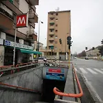 Check-inganni, Sopra La Metropolitana Fianco Cdi