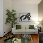 Borromei, 11 - Eleganza In Pieno Centro Apartamento Milão