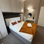 Appartamento Leone 44 Fd Metro Tolstoi *