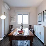 Urban House View 2 - Navigli Milan