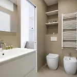 Easylife - - Botta 16 - Porta Romana Lägenhet *