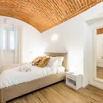 Colonna Lovely Loft - 10 Min Duomo - Buonarroti M1 Apartment Milan