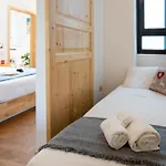 Apartment Guesthost - Relaxing Wooden *