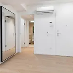Urban Jungle M3 Duomo 12 Min * מילאנו