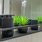 Urban Jungle M3 Duomo 12 Min דירה *