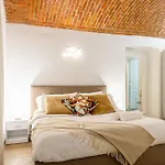 Colonna Lovely Loft - 10 Min Duomo - Buonarroti M1 Appartement Milaan