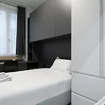 Italianway Comfort - Monte Nevoso 8 * Milan