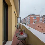 Apartment I-host - Bright 1br With Balcony In Milan