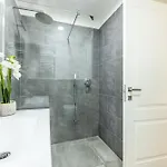 Colonna Lovely Loft - 10 Min Duomo - Buonarroti M1 Apartment *