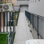 Urban Jungle M3 Duomo 12 Min דירה *