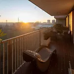公寓 Sky Garden - Private Garage *
