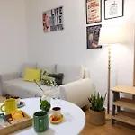 Urban 42 شقة