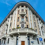Family-friendly In Isola District Lejlighed