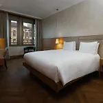 Отель Hilton