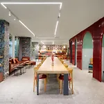 21 House Of Stories Studi Hotel