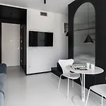Italianway Easy - Poma 61 B * Milan
