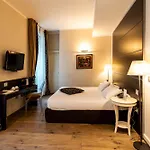 Townhouse 33 Boutique