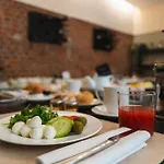Townhouse 33 Boutique Otel