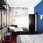 10 Min - Bright & Modern, Up To 5 Beds *