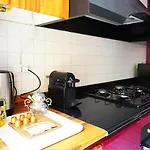 Apartamento 10 Min - Bright & Modern, Up To 5 Beds *