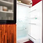 10 Min - Bright & Modern, Up To 5 Beds アパート
