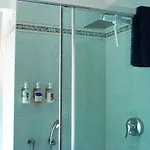 10 Min - Bright & Modern, Up To 5 Beds Apartamento Milão