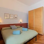 Chic Design 80 Sqm - Sleeps 6 - Metro 2 Min Милан
