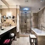 Crowne Plaza By Ihg Hotel