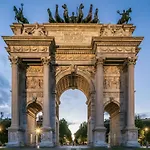 Urban Oasis Arco Della Pace - 2br & 2 Bath *
