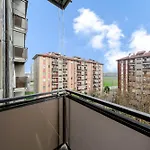 Guesthost - Bonola M1 Bright & Functional Flat Lejlighed
