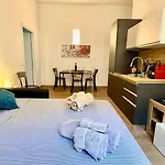בית הארחה M10 The Milanese Experience Mono&bilo מילאנו