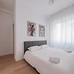 מלון דירות Sempione11suites 4*