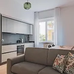 Sempione11suites מלון דירות 4*