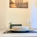 M10 The Milanese Experience Mono&bilo 3*