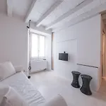 מלון דירות Sempione11suites 4*