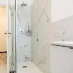Centrale-duomo 10min - Spacious App - Sleeps 4 Apartamento