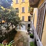 - Navigli شقة *