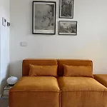 Botanical Modernist - Milanese Living Apartamento Milão