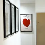 Modern Apt, 25 Min Duomo, Metro 5 Min & Wifi דירה